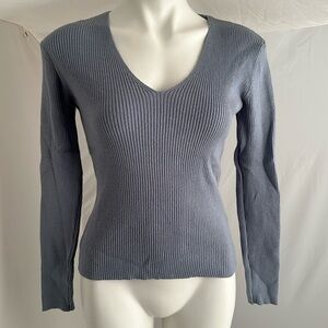 Hennes gray blue v-neck ribbed knit top M